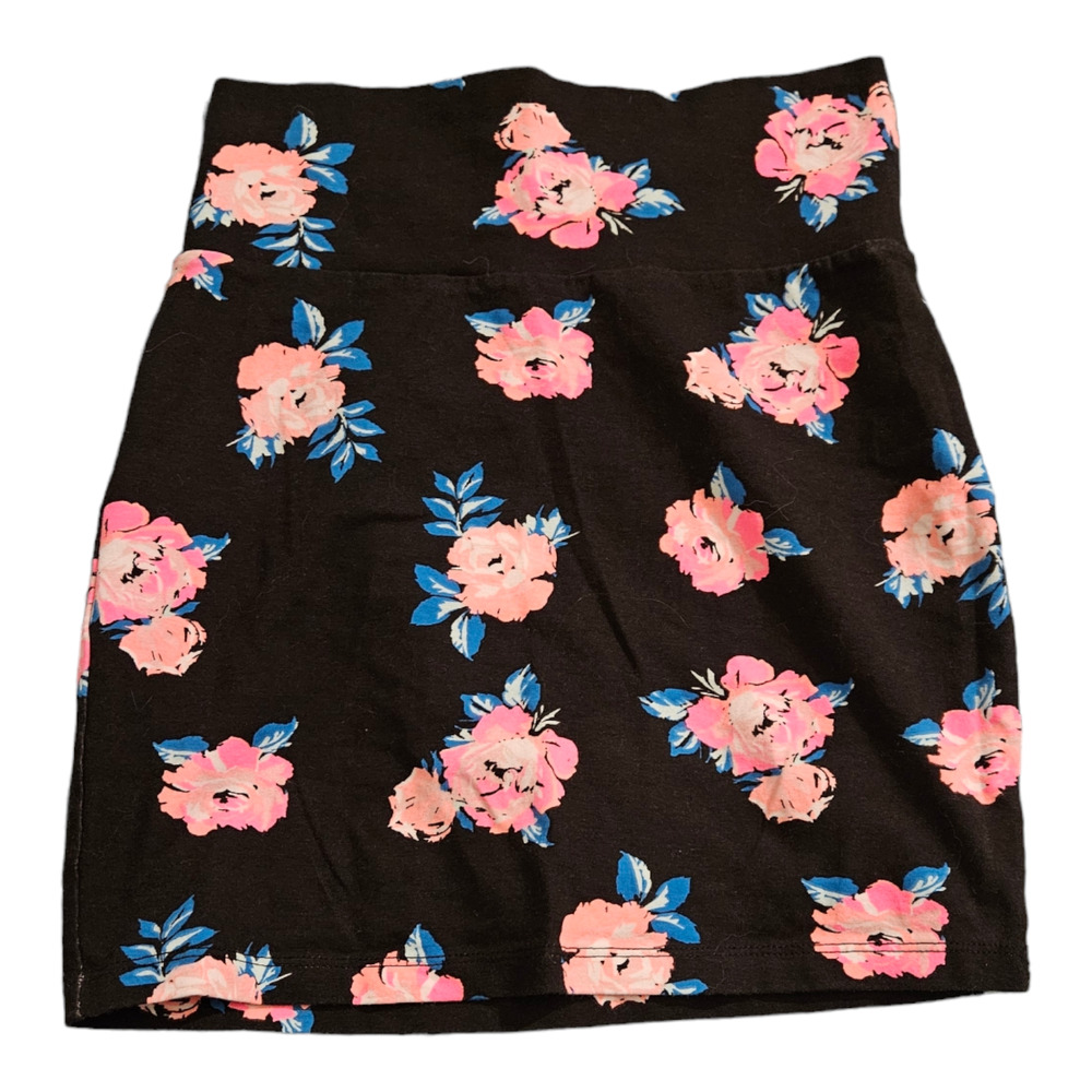 Charlotte Russe XS Floral Mini Skirt